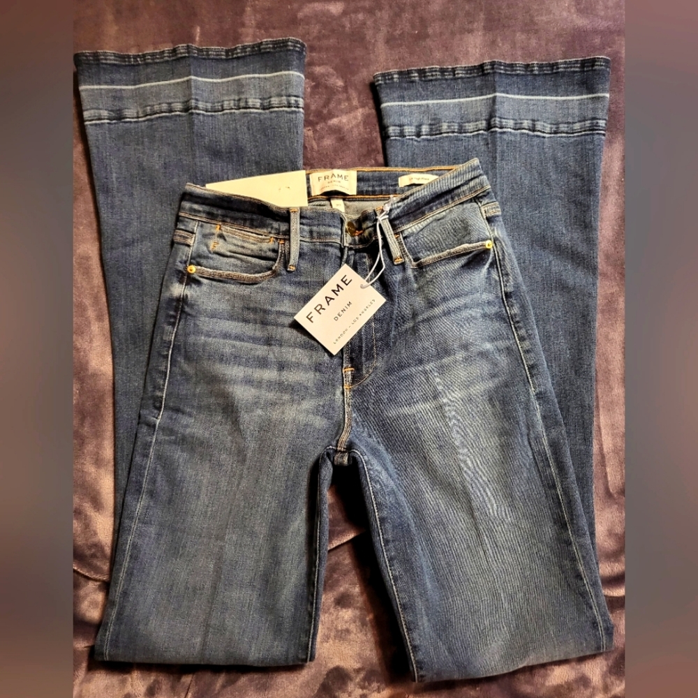 Frame Le High Flare NWT Size 30